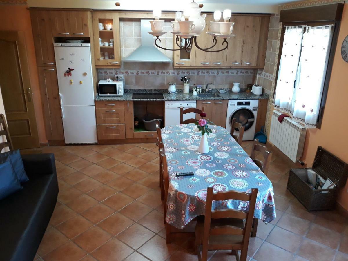 Vivienda Turistica San Martin Apartment Sotes ภายนอก รูปภาพ